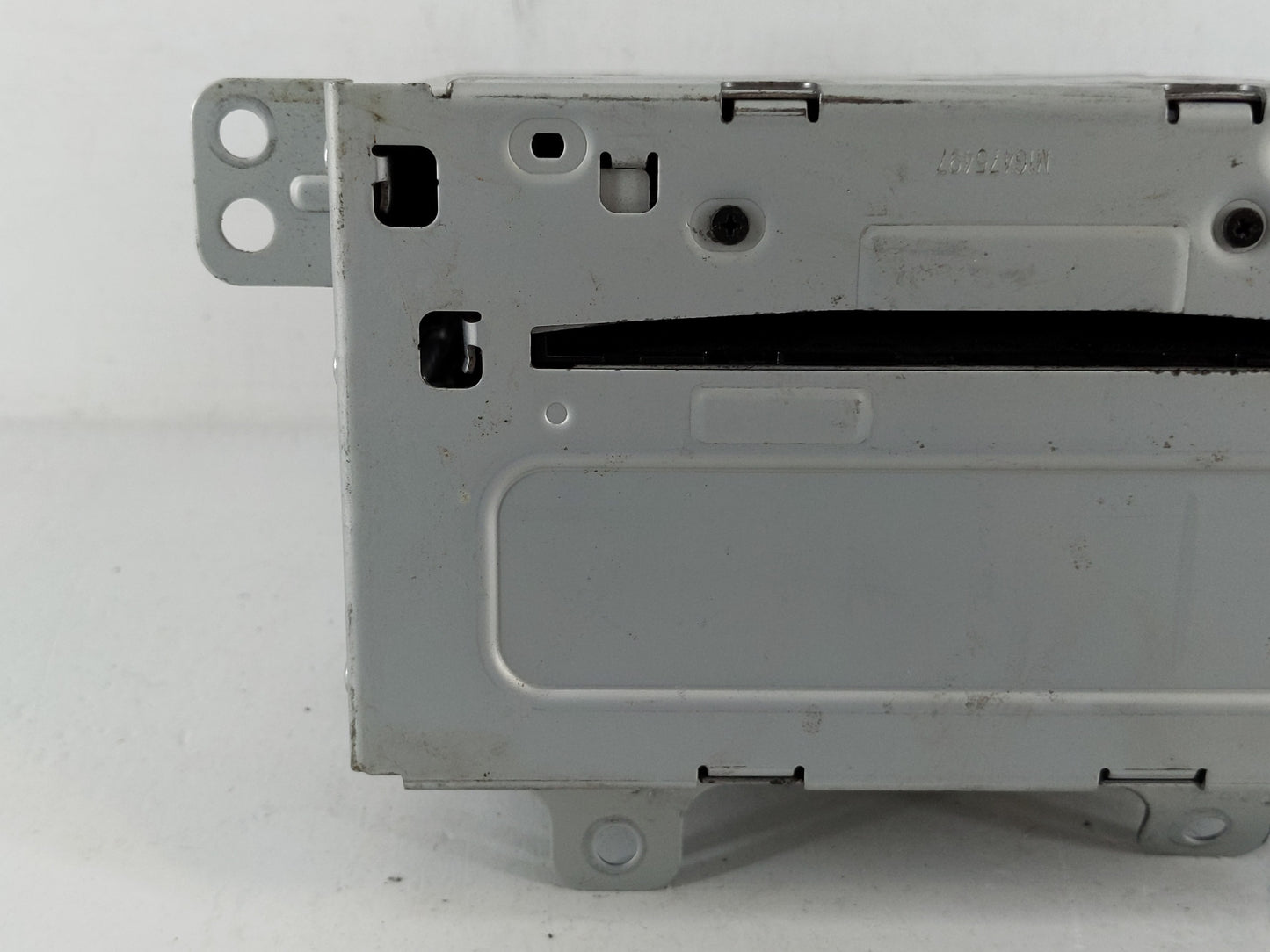 2011-2012 Chevrolet Cruze Radio AM FM Cd Player Receiver Replacement P/N:20983517 Fits Fits 2010 2011 2012 OEM Used Auto Par