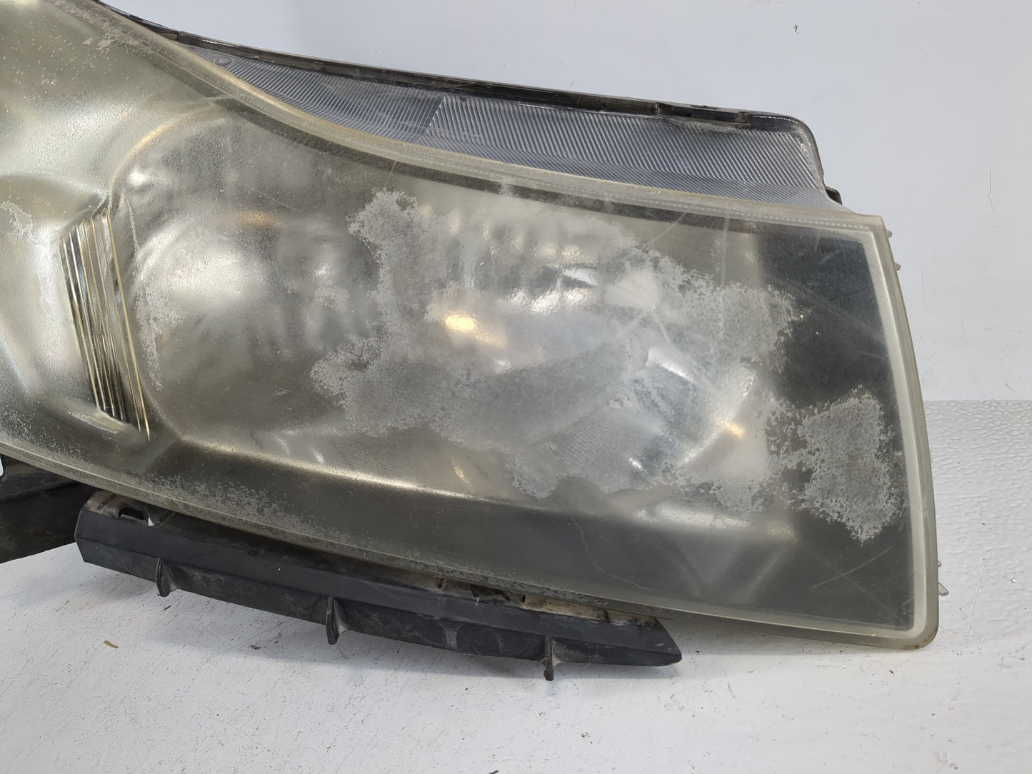 2011-2012 Chevrolet Cruze Passenger Right Oem Head Light Headlight Lamp - Oemusedautoparts1.com