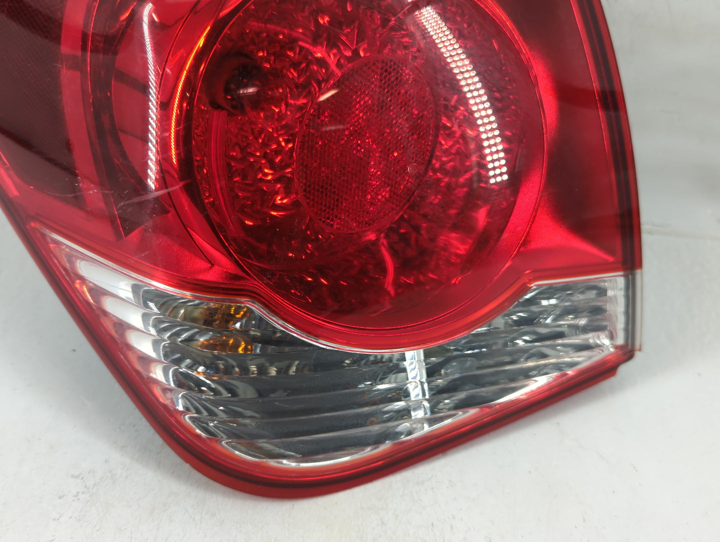 2011 Chevrolet Cruze Passenger Right Side Deck Lid Mounted Tail Light - Oemusedautoparts1.com