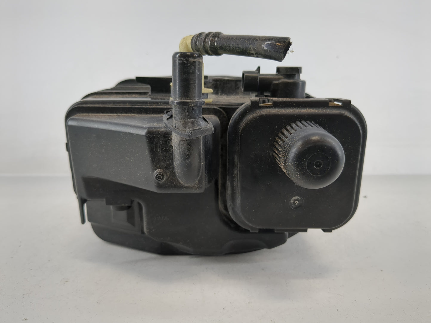 2011 Chevrolet Cruze Fuel Vapor Charcoal Canister 1161049 - Oemusedautoparts1.com