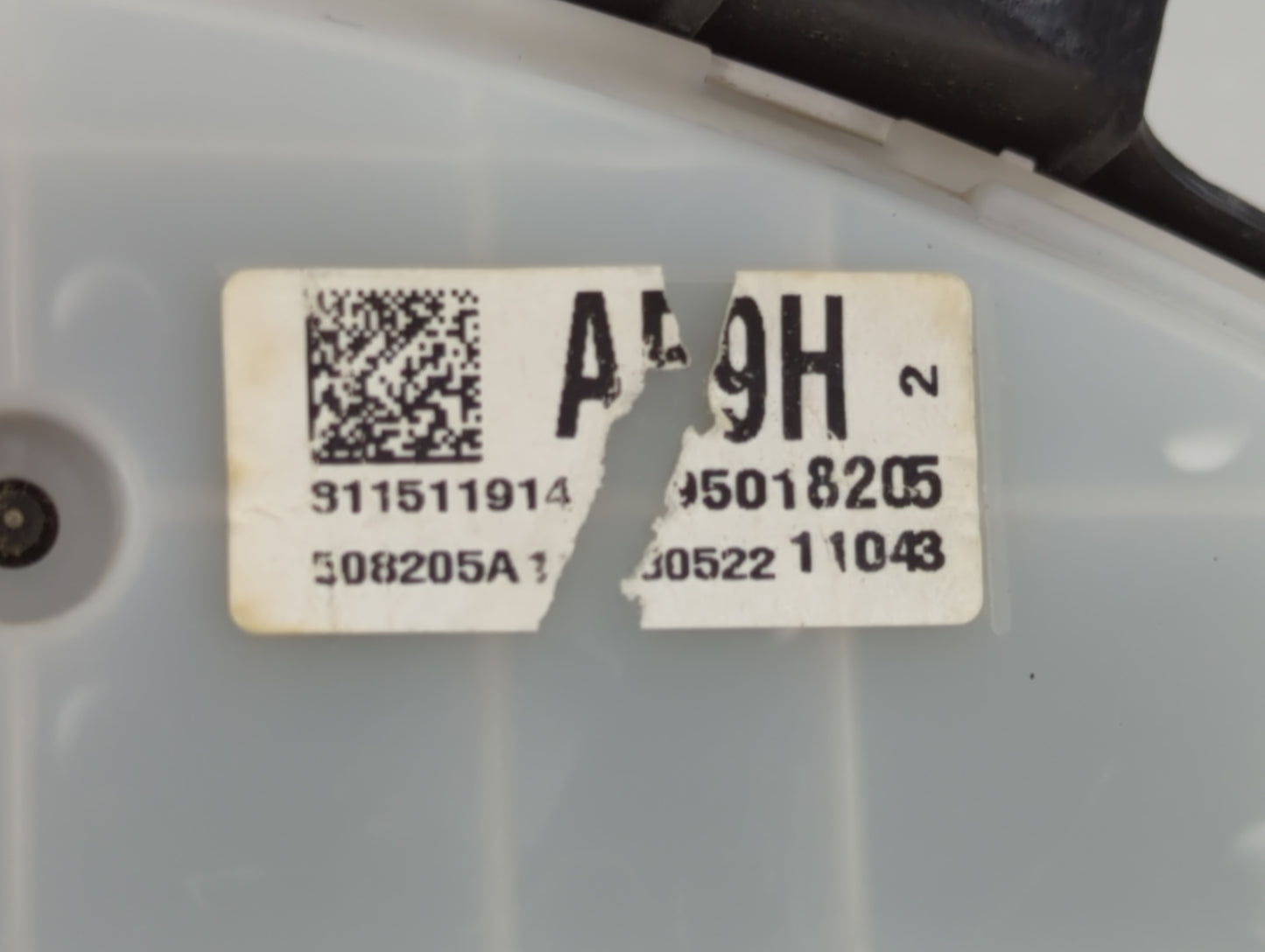 2011 Chevrolet Cruze Instrument Cluster Speedometer Gauges P/N:95108205 Fits OEM Used Auto Parts - Oemusedautoparts1.com