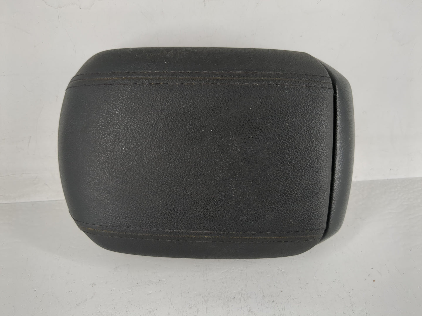 2011-2012 Chevrolet Cruze Center Console Armrest Cover Lid Fits Fits 2011 2012 OEM Used Auto Parts - Oemusedautoparts1.com