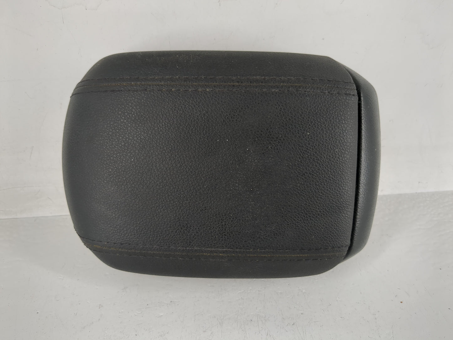 2011-2012 Chevrolet Cruze Center Console Armrest Cover Lid Fits Fits 2011 2012 OEM Used Auto Parts - Oemusedautoparts1.com