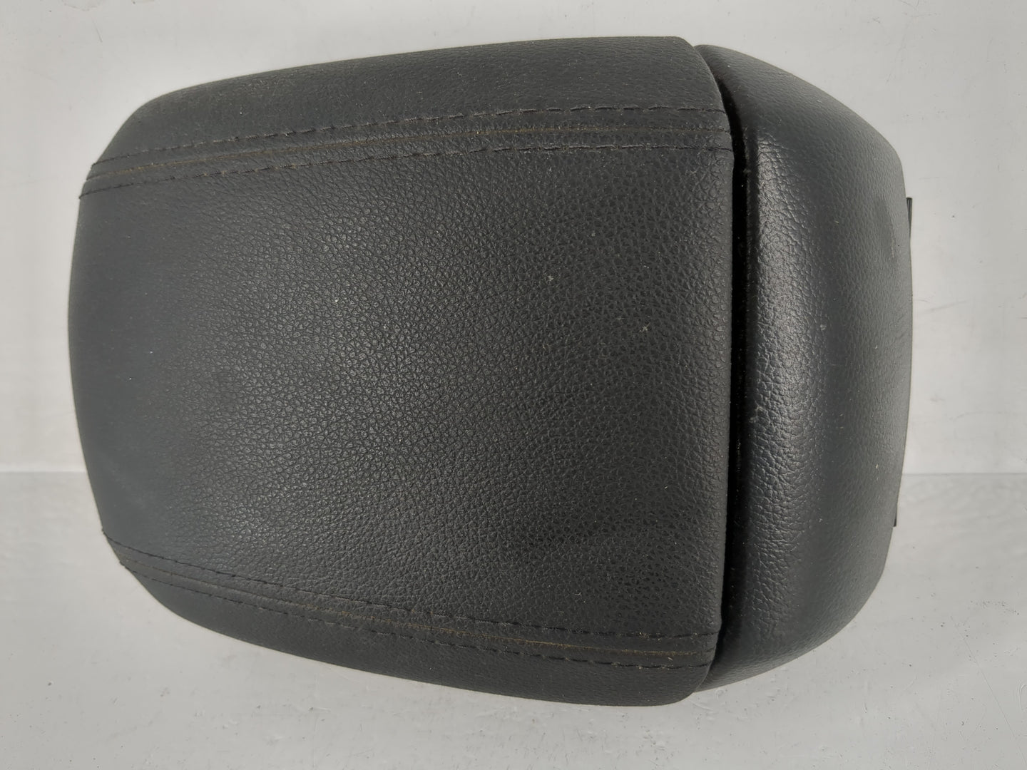 2011-2012 Chevrolet Cruze Center Console Armrest Cover Lid Fits Fits 2011 2012 OEM Used Auto Parts - Oemusedautoparts1.com