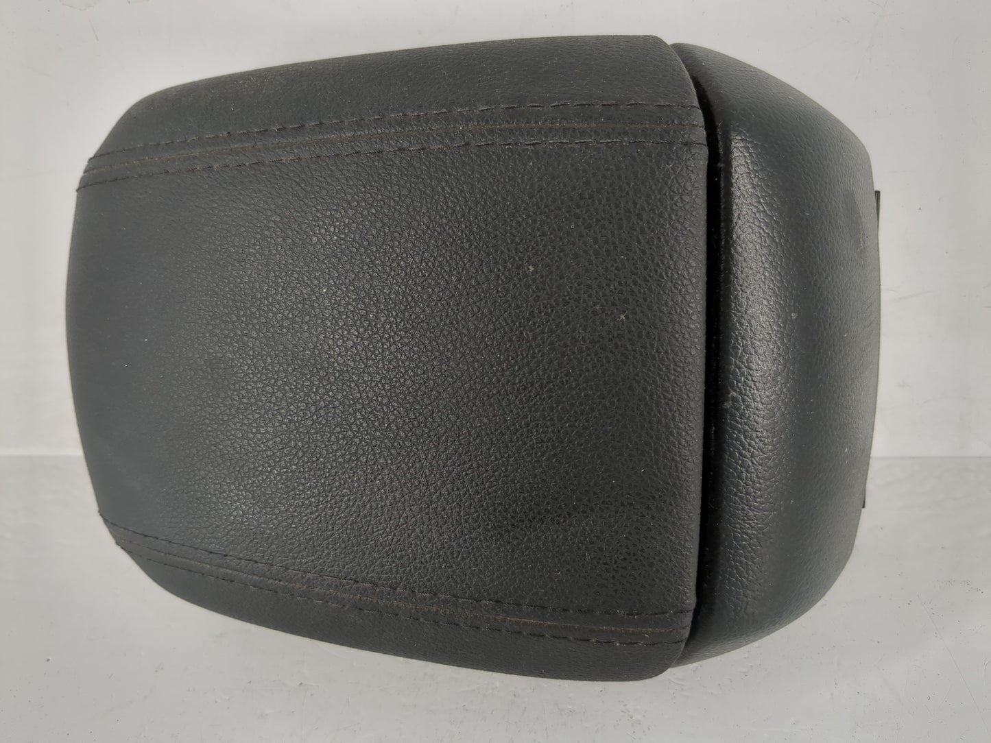 2011-2012 Chevrolet Cruze Center Console Armrest Cover Lid Fits Fits 2011 2012 OEM Used Auto Parts - Oemusedautoparts1.com