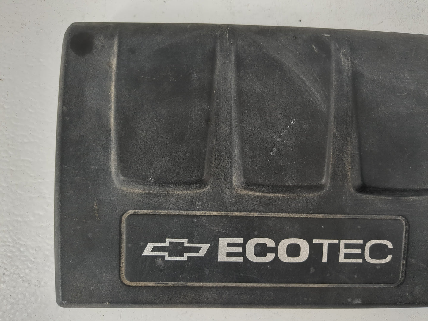 2011 Chevrolet Cruze Engine Cover - Oemusedautoparts1.com