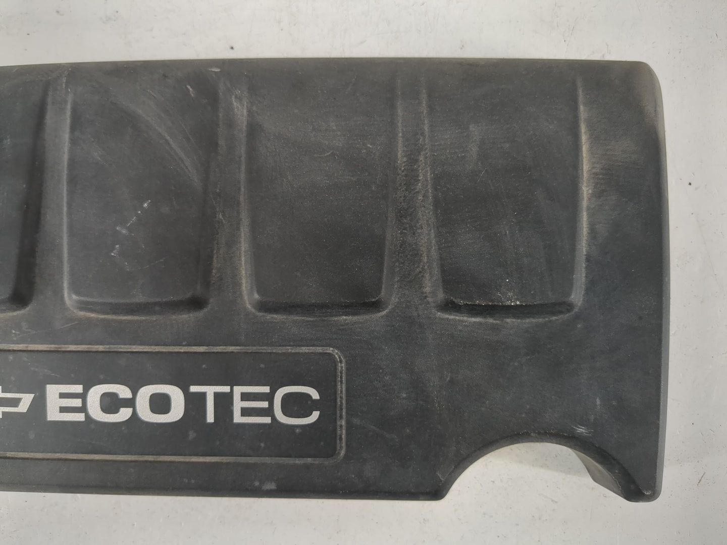 2011 Chevrolet Cruze Engine Cover - Oemusedautoparts1.com