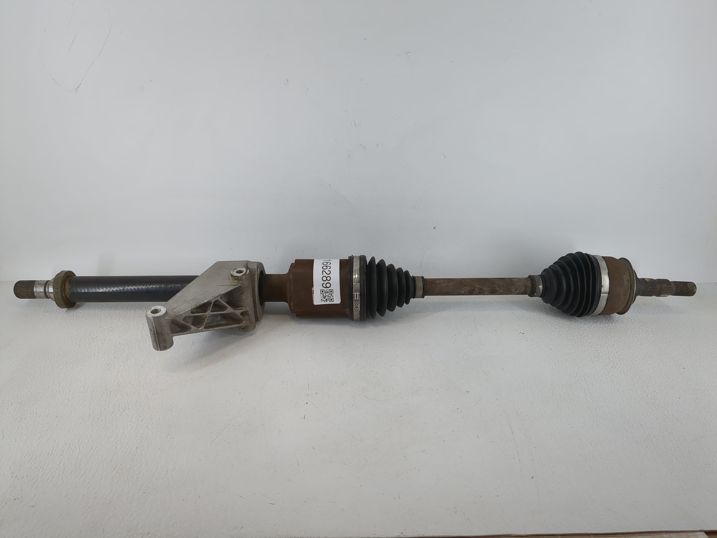 2011-2012 Chevrolet Cruze Axle Shaft Front Driver Cv C/v - Oemusedautoparts1.com