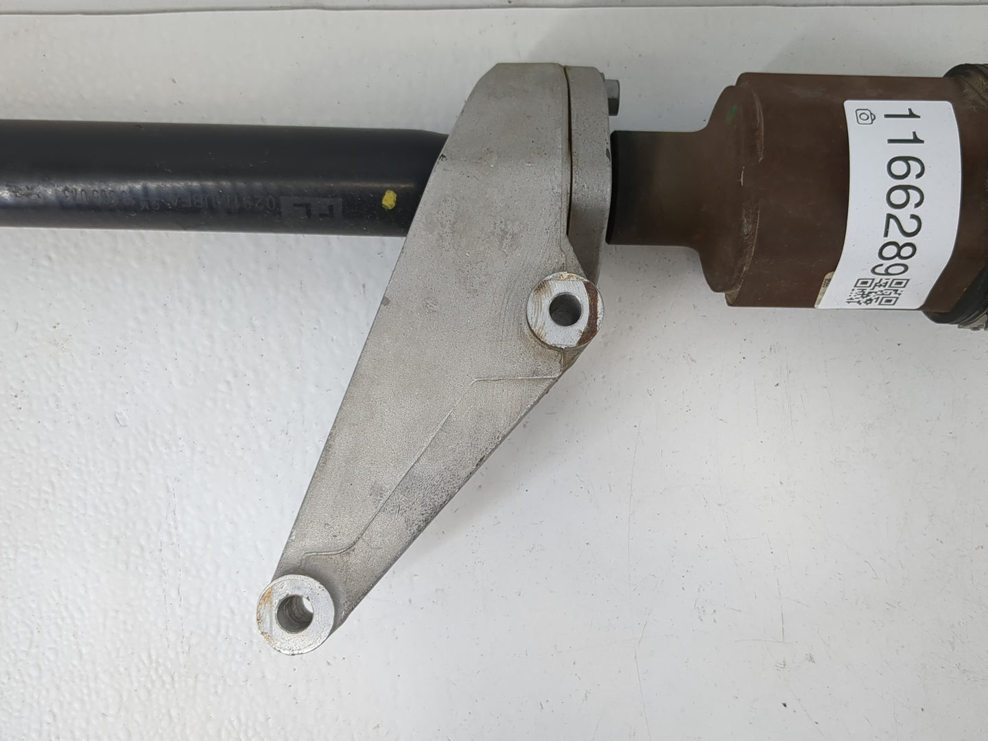 2011-2012 Chevrolet Cruze Axle Shaft Front Driver Cv C/v - Oemusedautoparts1.com
