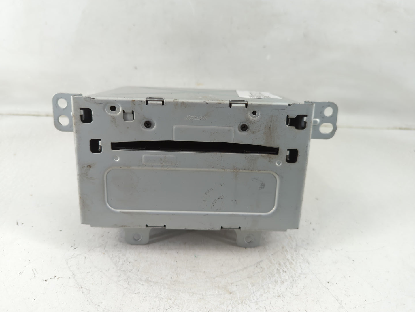 2011-2012 Chevrolet Cruze Radio AM FM Cd Player Receiver Replacement P/N:20983517 Fits Fits 2010 2011 2012 OEM Used Auto Par