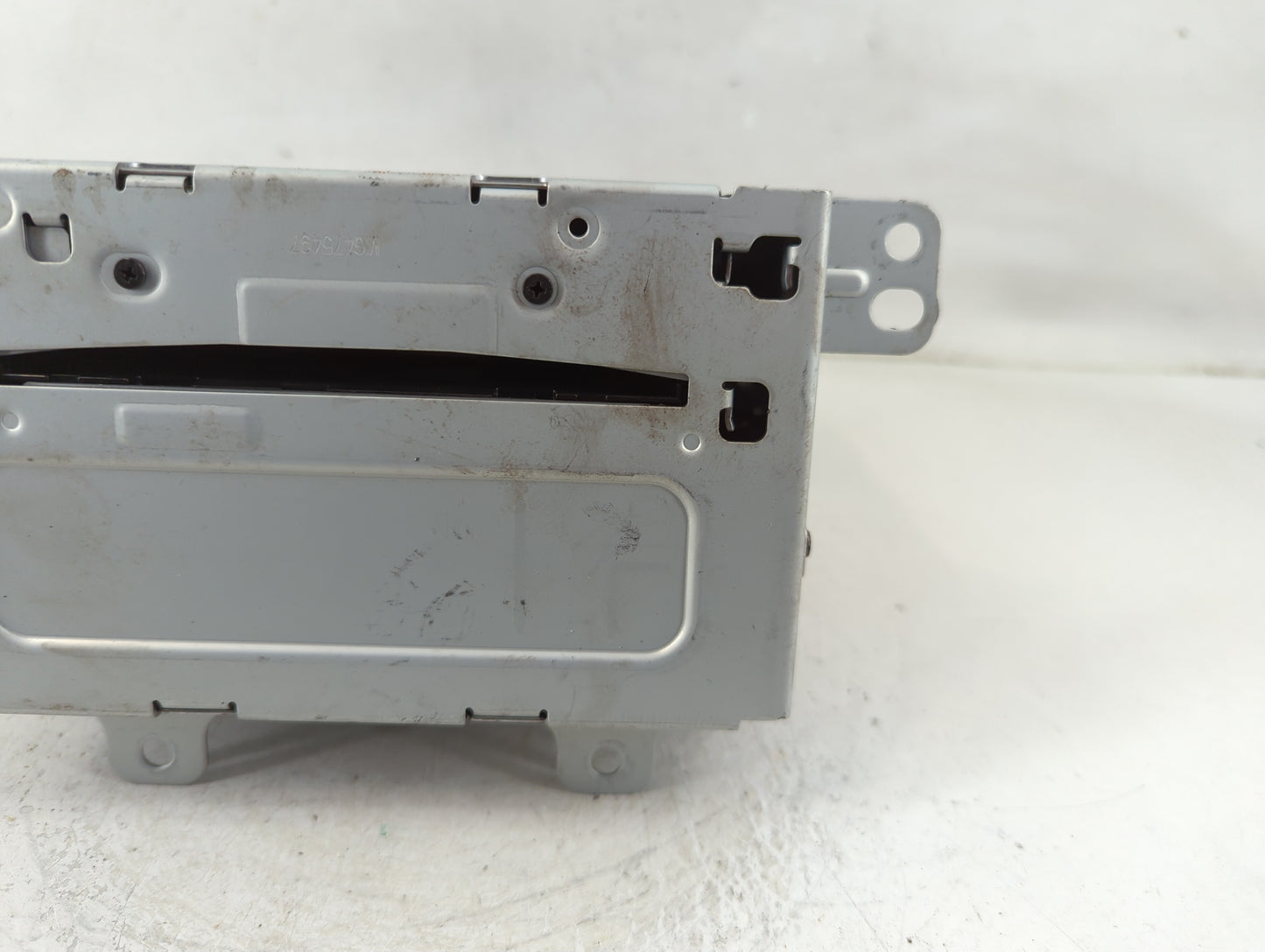 2011-2012 Chevrolet Cruze Radio AM FM Cd Player Receiver Replacement P/N:20983517 Fits Fits 2010 2011 2012 OEM Used Auto Par