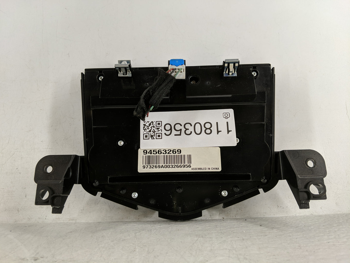 2011 Chevrolet Cruze Radio AM FM Cd Player Receiver Replacement P/N:94563269 20983517 Fits OEM Used Auto Parts - Oemusedauto