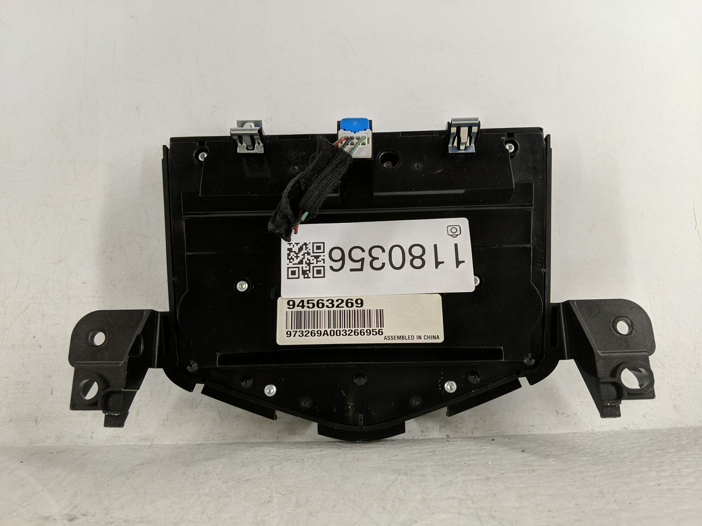 2011 Chevrolet Cruze Radio AM FM Cd Player Receiver Replacement P/N:94563269 20983517 Fits OEM Used Auto Parts - Oemusedauto