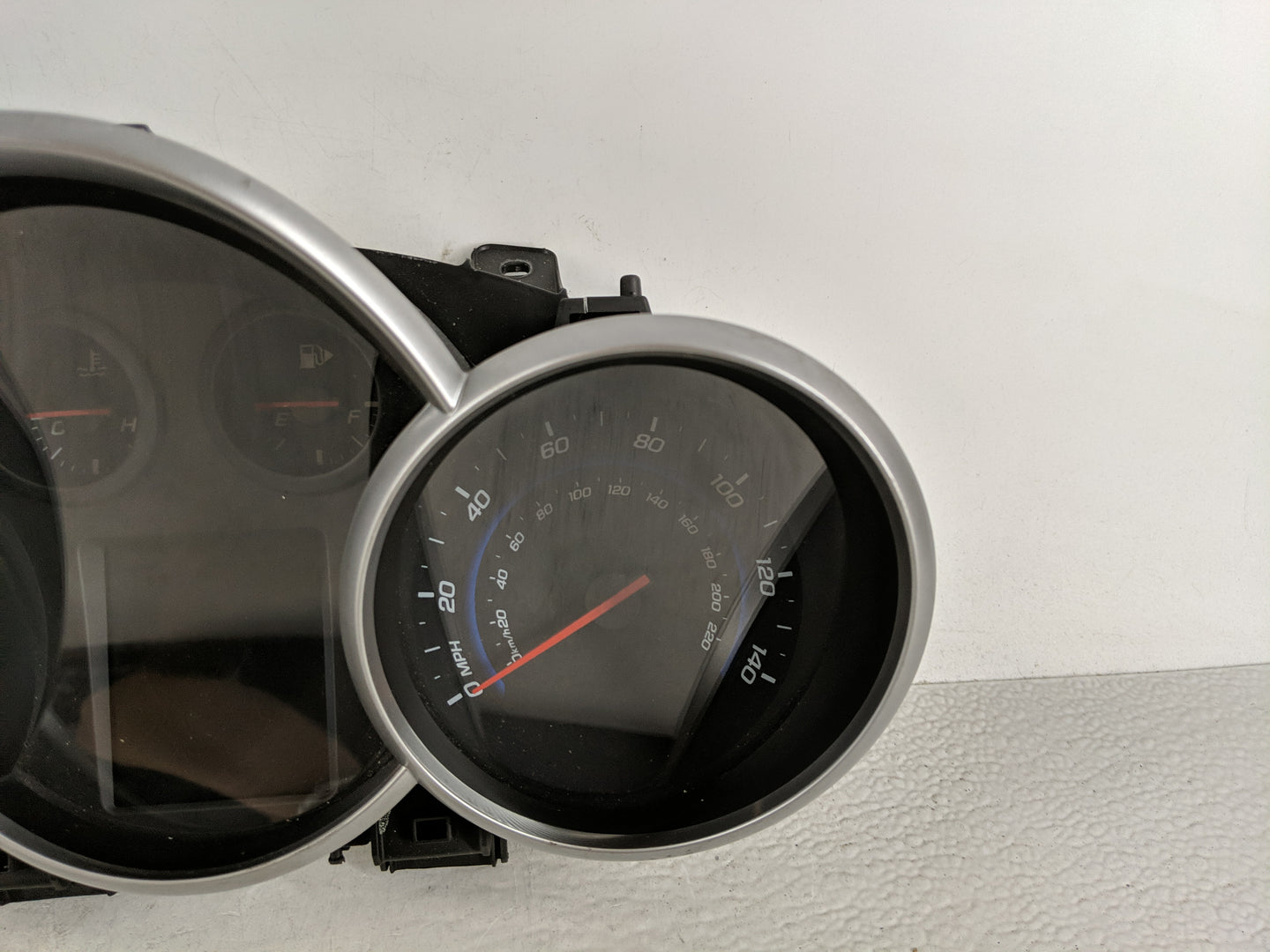 2011 Chevrolet Cruze Instrument Cluster Speedometer Gauges P/N:95216802 95018203 Fits OEM Used Auto Parts - Oemusedautoparts