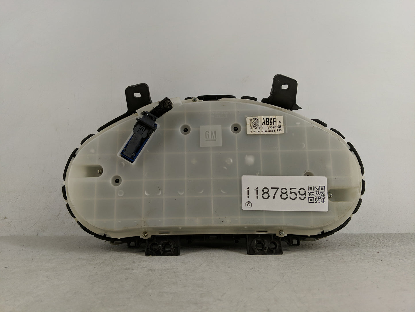 2011 Chevrolet Cruze Instrument Cluster Speedometer Gauges P/N:95216802 95018203 Fits OEM Used Auto Parts - Oemusedautoparts