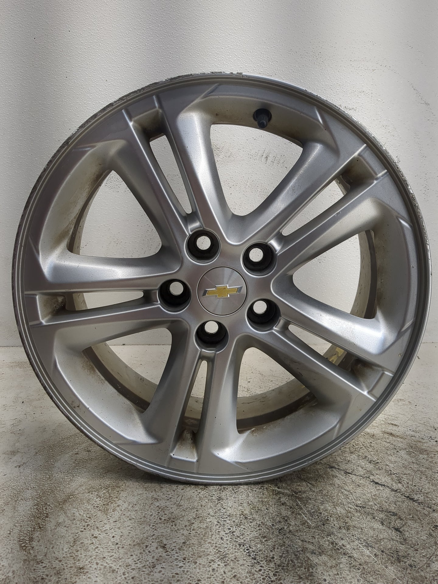2011-2014 Chevrolet Cruze Oem Wheel Rim - Oemusedautoparts1.com