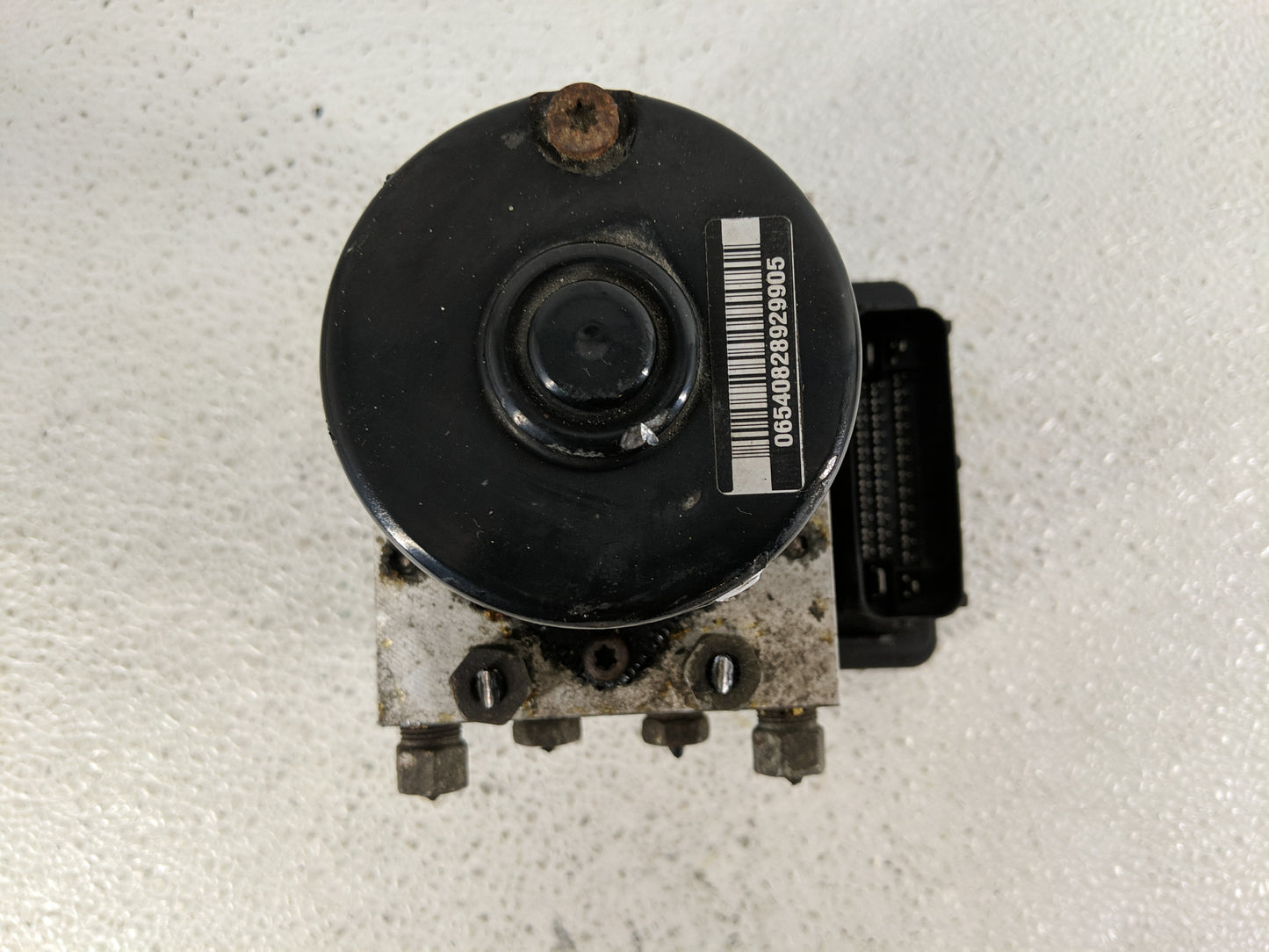 2011 Chevrolet Cruze ABS Pump Control Module Replacement P/N:28.5600-4007.3 Fits OEM Used Auto Parts - Oemusedautoparts1.com
