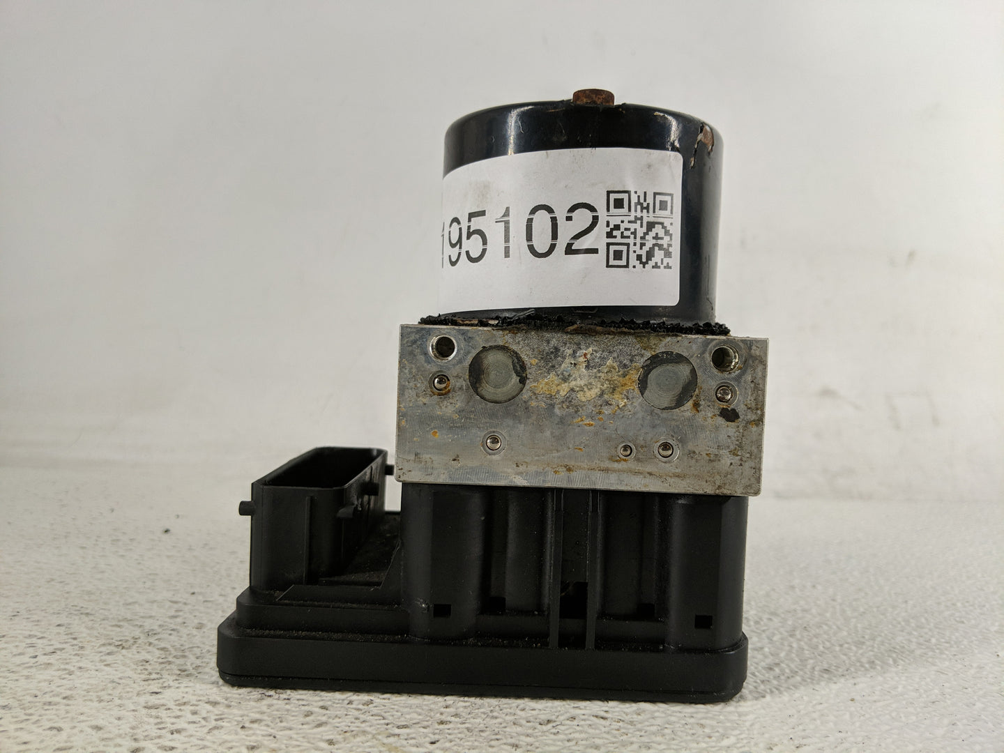 2011 Chevrolet Cruze ABS Pump Control Module Replacement P/N:28.5600-4007.3 Fits OEM Used Auto Parts - Oemusedautoparts1.com