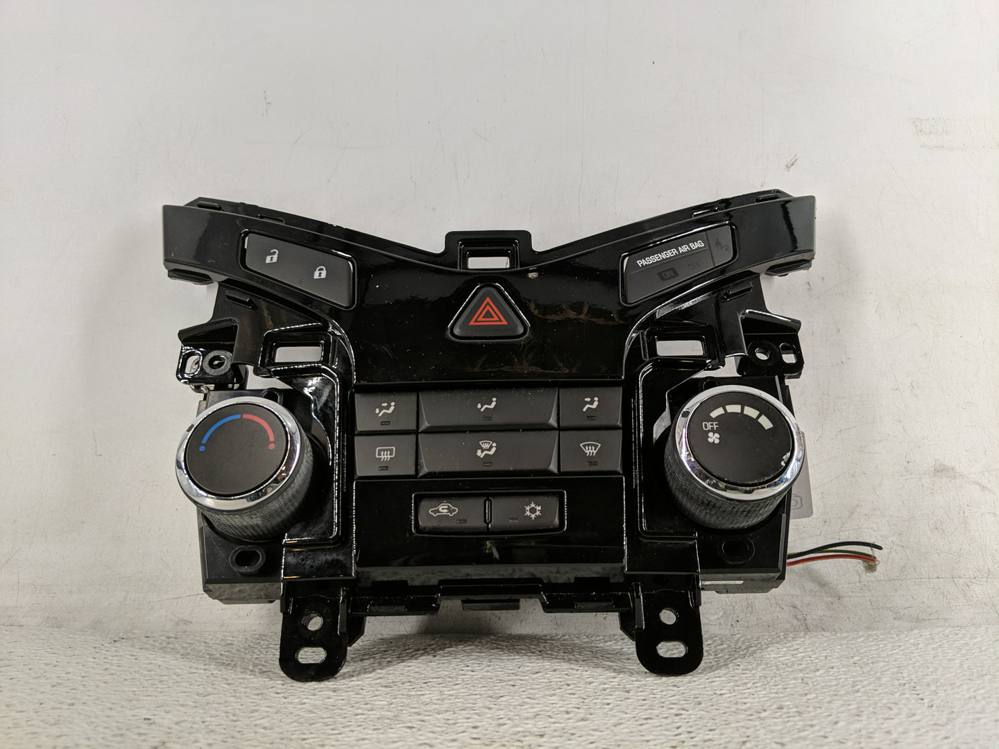 2011-2012 Chevrolet Cruze Climate Control Module Temperature AC/Heater Replacement P/N:96983927 Fits Fits 2011 2012 OEM Used