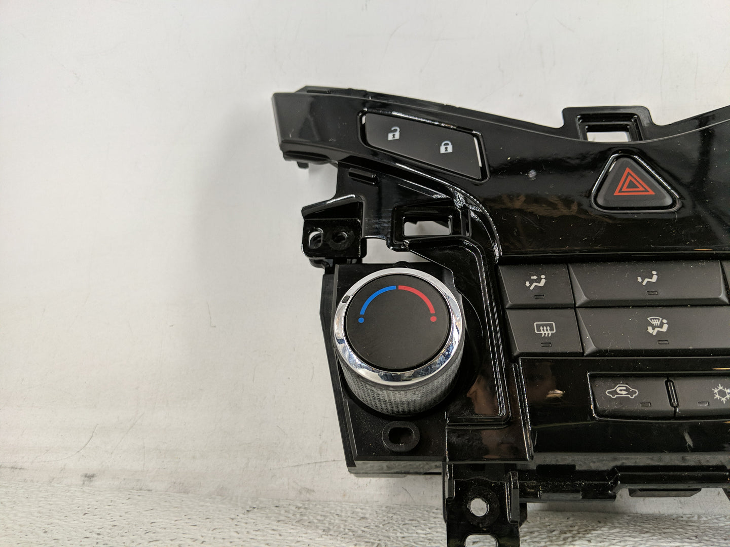 2011-2012 Chevrolet Cruze Climate Control Module Temperature AC/Heater Replacement P/N:96983927 Fits Fits 2011 2012 OEM Used