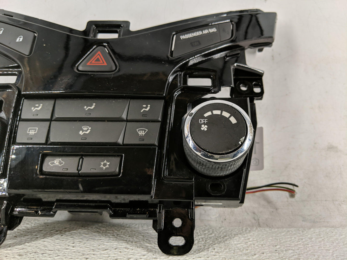 2011-2012 Chevrolet Cruze Climate Control Module Temperature AC/Heater Replacement P/N:96983927 Fits Fits 2011 2012 OEM Used