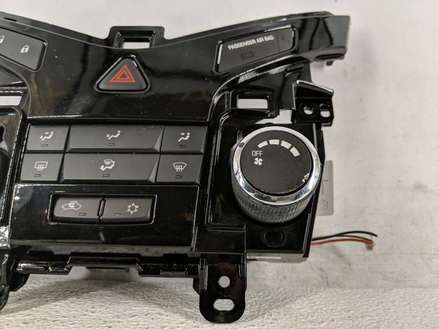 2011-2012 Chevrolet Cruze Climate Control Module Temperature AC/Heater Replacement P/N:96983927 Fits Fits 2011 2012 OEM Used