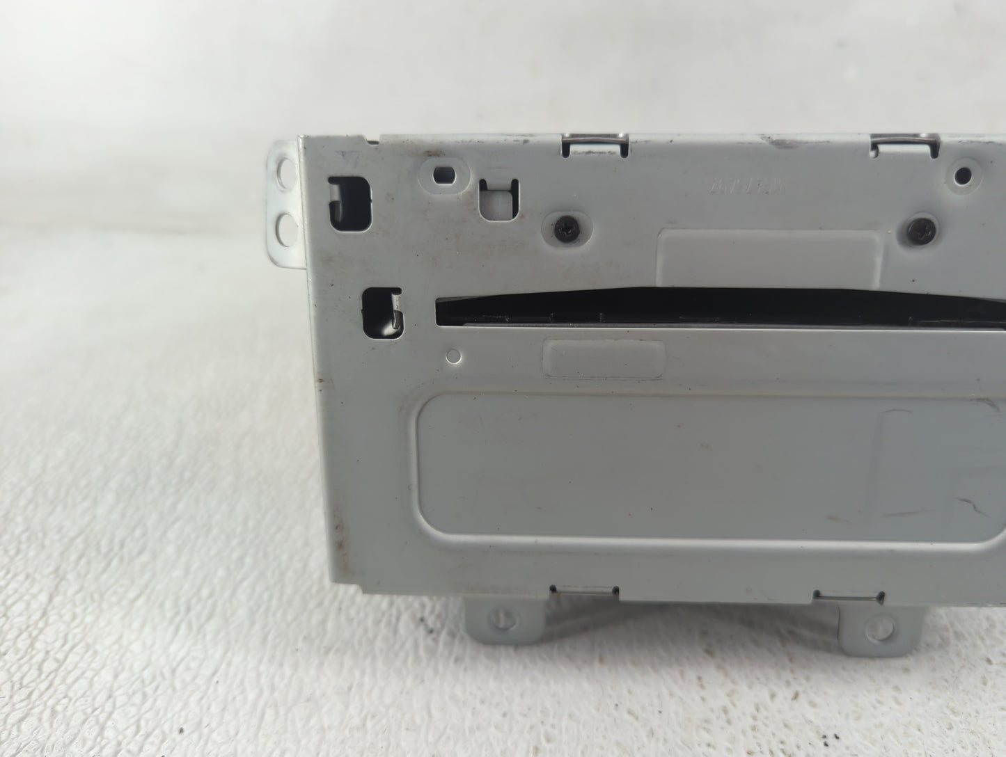 2011-2012 Chevrolet Cruze Radio AM FM Cd Player Receiver Replacement P/N:20983517 Fits Fits 2010 2011 2012 OEM Used Auto Par