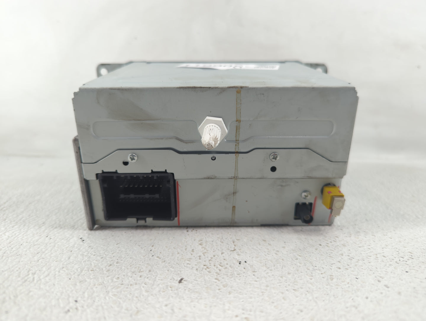 2011-2012 Chevrolet Cruze Radio AM FM Cd Player Receiver Replacement P/N:20983517 Fits Fits 2010 2011 2012 OEM Used Auto Par