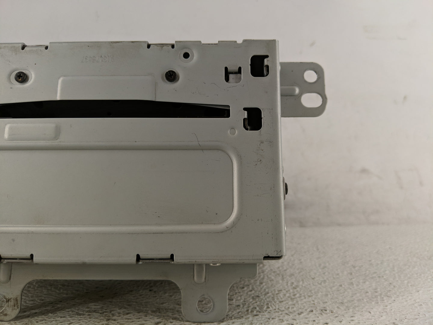 2011-2012 Chevrolet Cruze Radio AM FM Cd Player Receiver Replacement P/N:20983517 Fits Fits 2010 2011 2012 OEM Used Auto Par