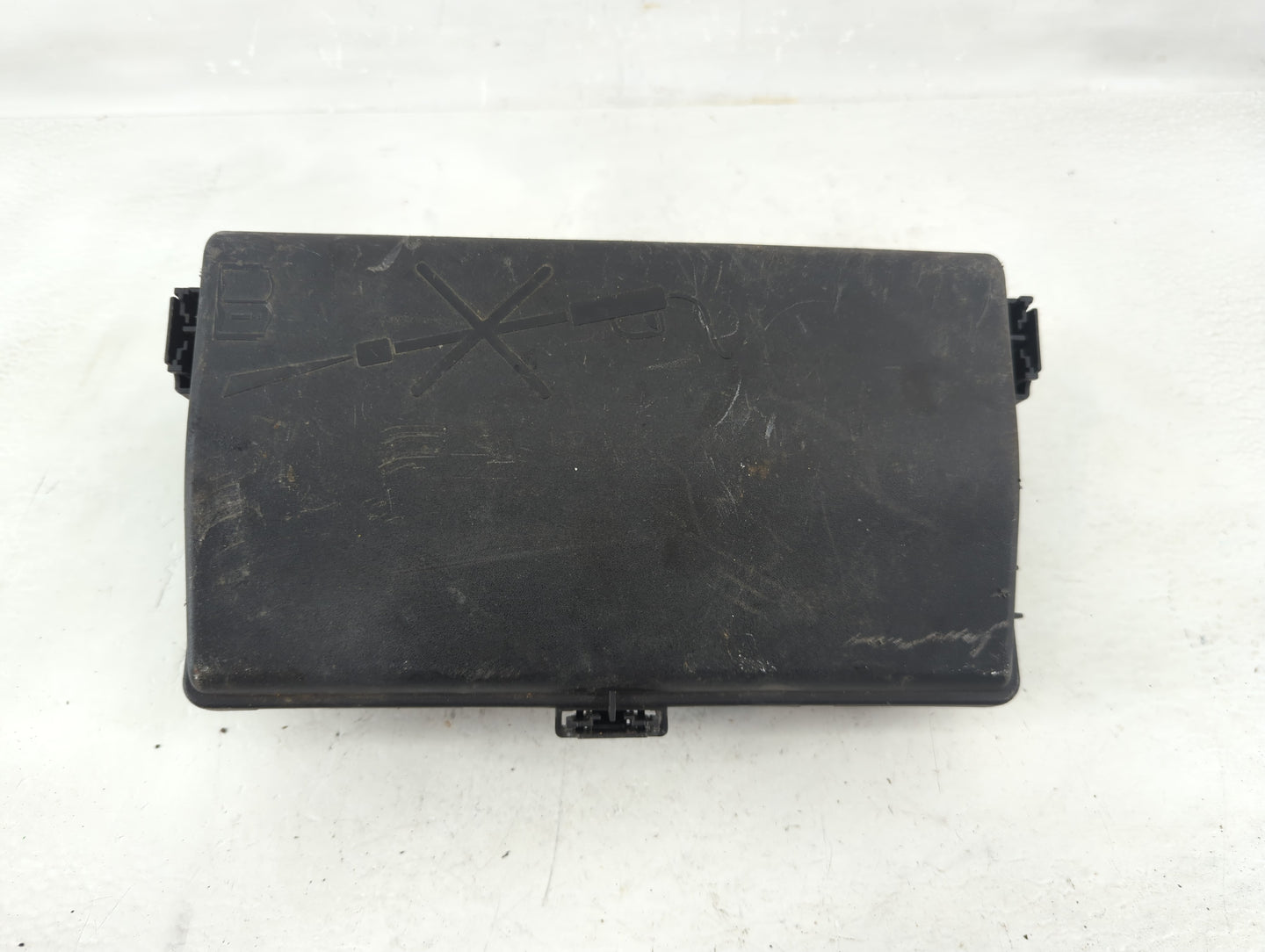 2011-2014 Chevrolet Cruze Fusebox Fuse Box Panel Relay Module P/N:812461952 Fits Fits 2011 2012 2013 2014 OEM Used Auto Part