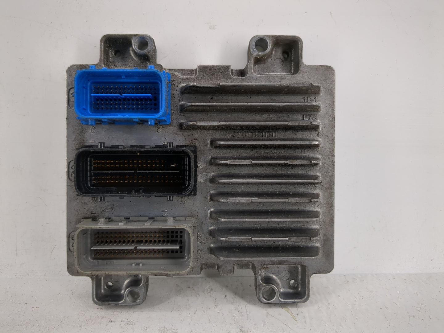 2011 Chevrolet Cruze PCM Engine Control Computer ECU ECM PCU OEM P/N:12644081 Fits OEM Used Auto Parts - Oemusedautoparts1.c