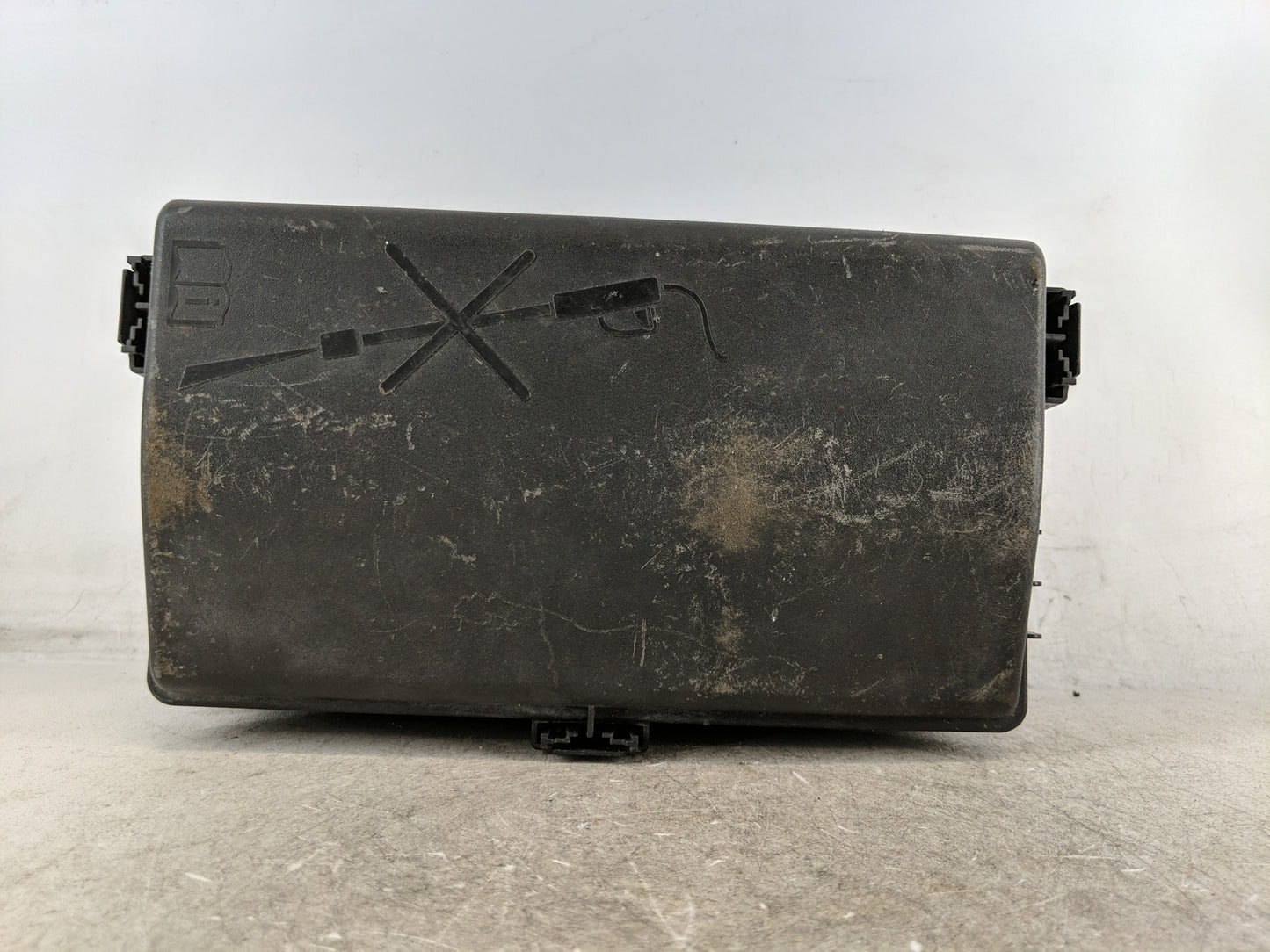 2011-2014 Chevrolet Cruze Fusebox Fuse Box Panel Relay Module P/N:13255300 13222782 Fits Fits 2011 2012 2013 2014 OEM Used A