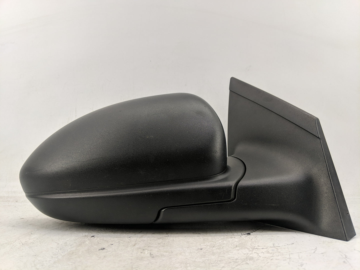 2011-2014 Chevrolet Cruze Passenger Right Side View Manual Door Mirror - Oemusedautoparts1.com