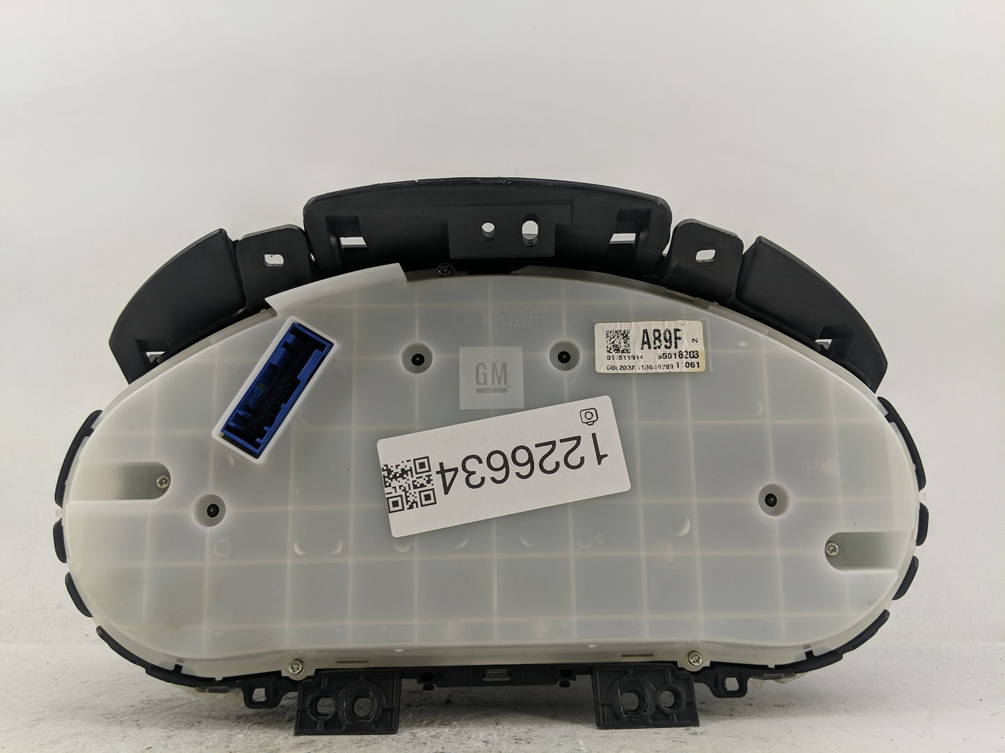 2011 Chevrolet Cruze Instrument Cluster Speedometer Gauges P/N:95018203 Miles: Fits OEM Used Auto Parts - Oemusedautoparts1.