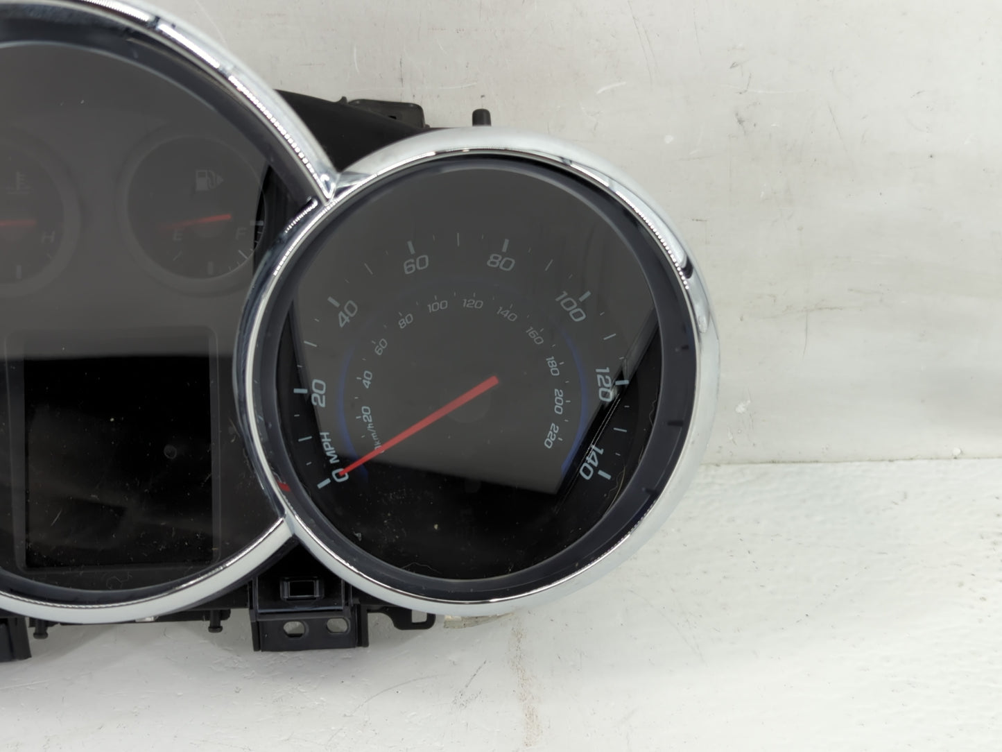 2011 Chevrolet Cruze Instrument Cluster Speedometer Gauges P/N:95018205 Fits OEM Used Auto Parts - Oemusedautoparts1.com
