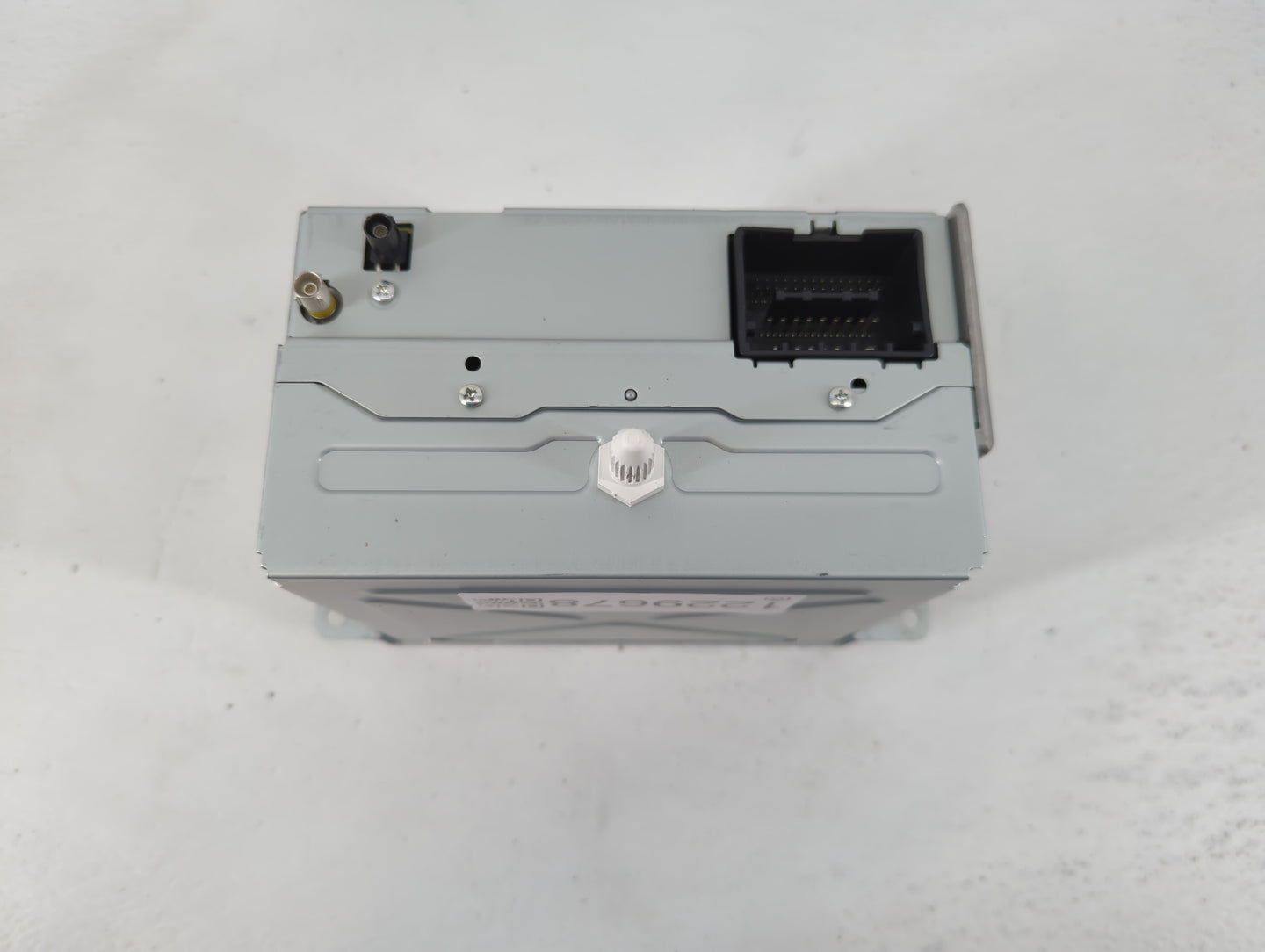 2011-2012 Chevrolet Cruze Radio AM FM Cd Player Receiver Replacement P/N:20983517 Fits Fits 2010 2011 2012 OEM Used Auto Par