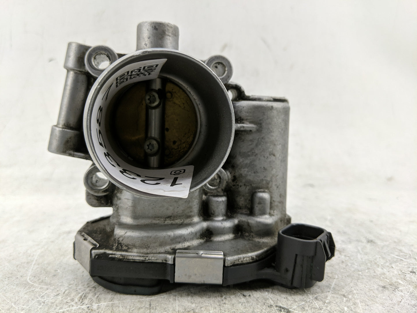 2011-2016 Chevrolet Cruze Throttle Body P/N:55565489 Fits Fits 2011 2012 2013 2014 2015 2016 2017 2018 2019 2020 2021 OEM Us