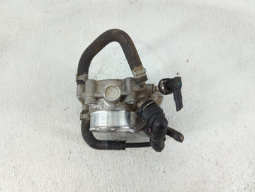 2011-2016 Chevrolet Cruze Throttle Body P/N:0 280 750 245 55 561495 Fits Fits 2009 2010 2011 2012 2013 2014 2015 2016 2017 2018 OEM Used Auto Parts
