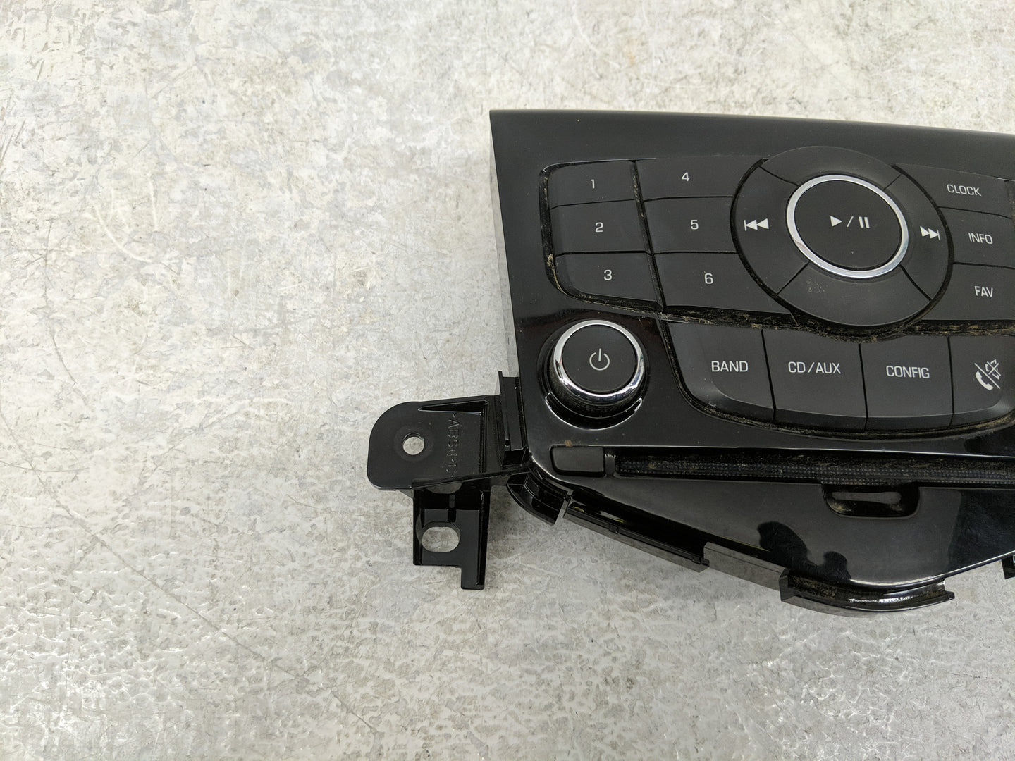 2011-2011 Chevrolet Cruze Radio Control Panel - Oemusedautoparts1.com