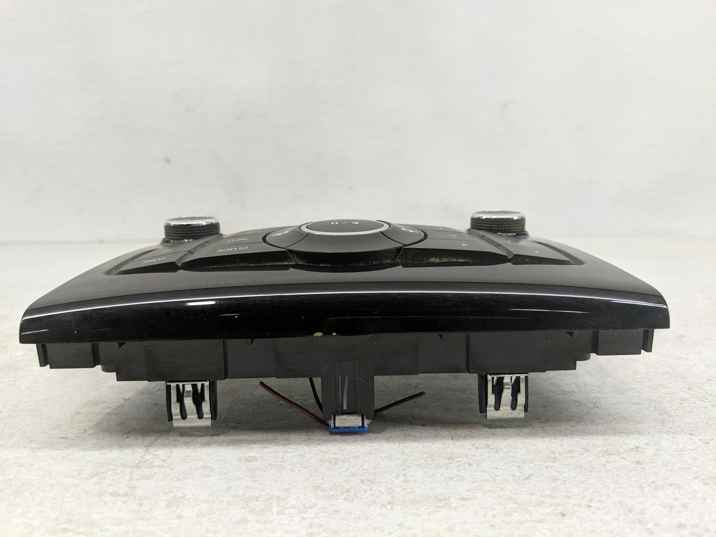 2011-2011 Chevrolet Cruze Radio Control Panel - Oemusedautoparts1.com