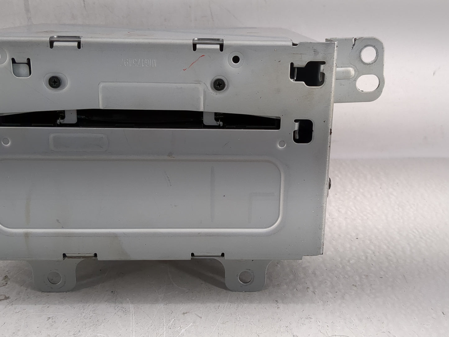 2011 Chevrolet Cruze Radio AM FM Cd Player Receiver Replacement P/N:20983516 Fits Fits 2010 OEM Used Auto Parts - Oemusedaut