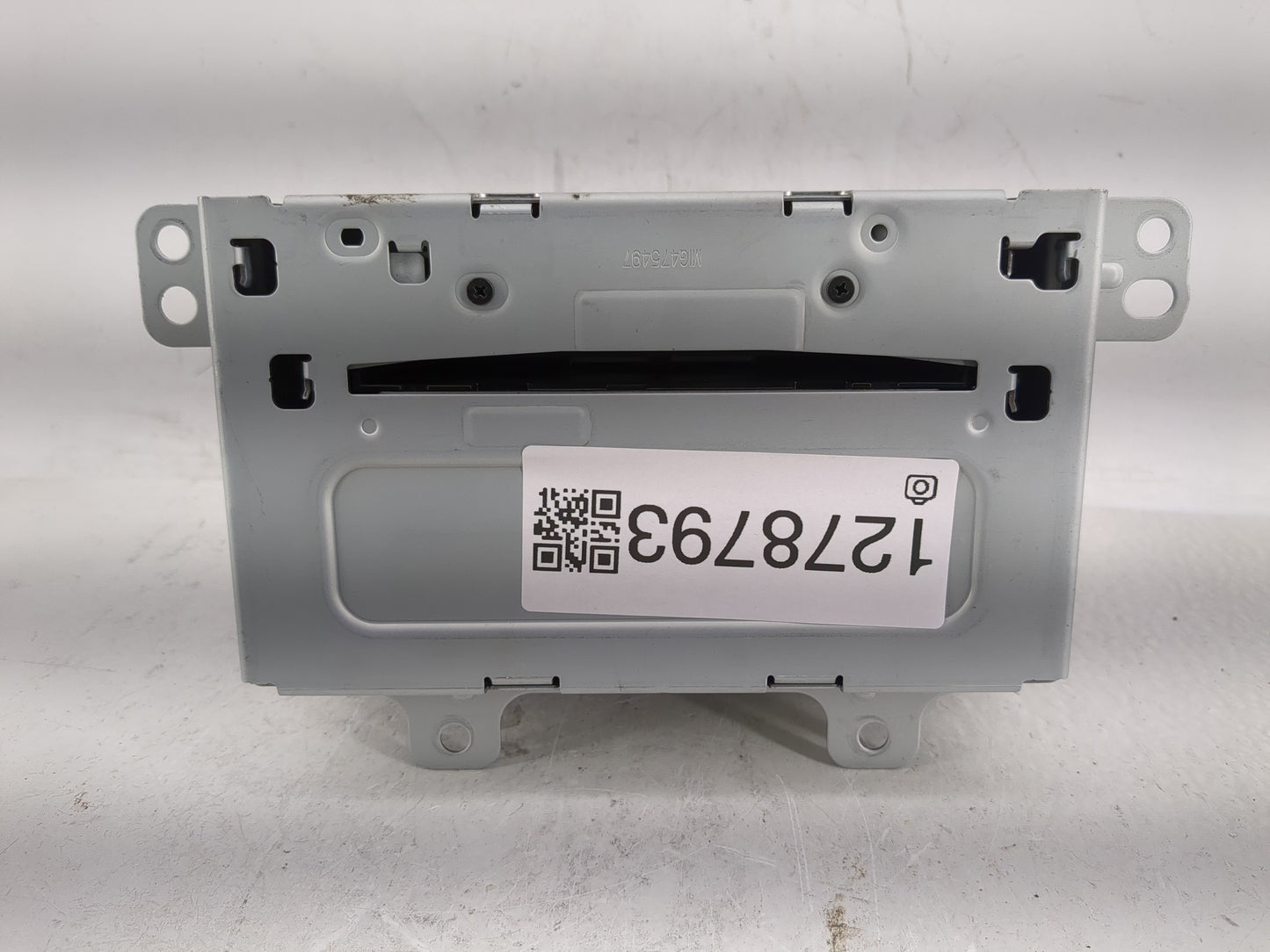 2011-2012 Chevrolet Cruze Radio AM FM Cd Player Receiver Replacement P/N:20983517 Fits Fits 2010 2011 2012 OEM Used Auto Par