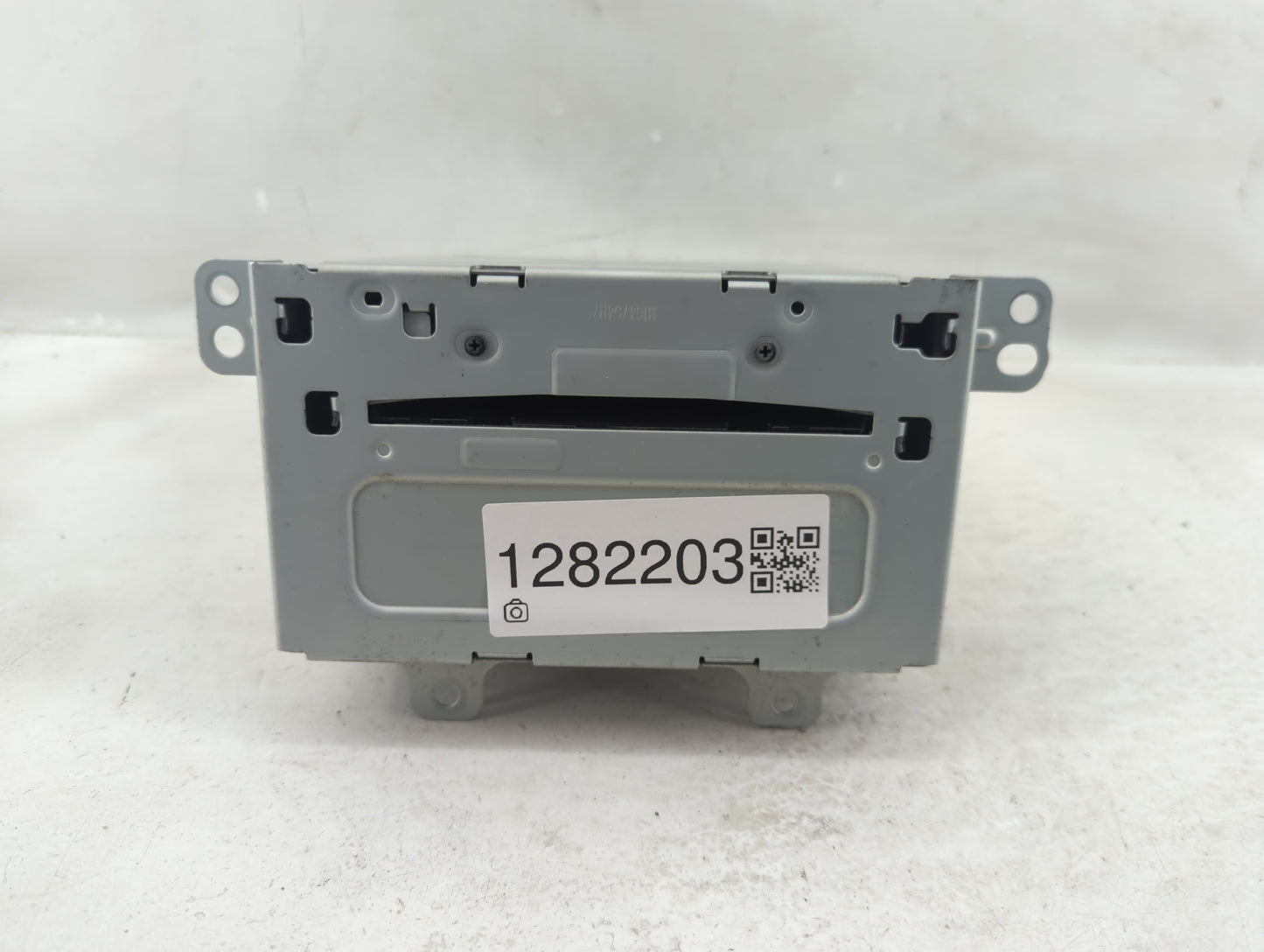 2011-2012 Chevrolet Cruze Radio AM FM Cd Player Receiver Replacement P/N:20983517 Fits Fits 2010 2011 2012 OEM Used Auto Par