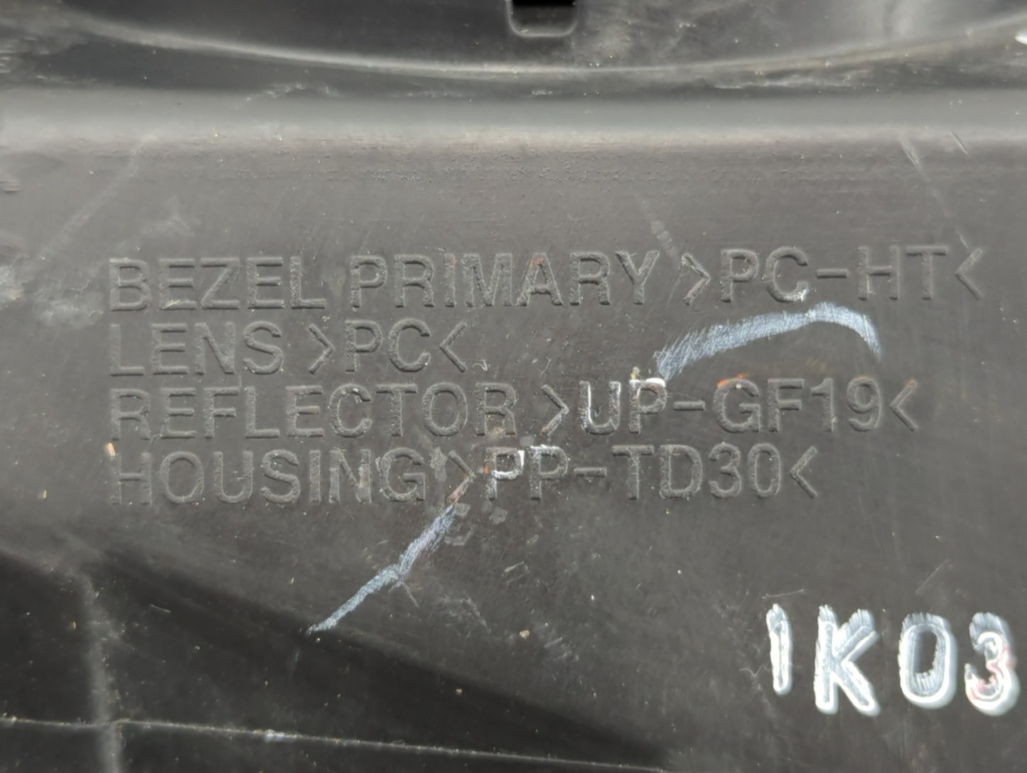 2011-2012 Chevrolet Cruze Driver Left Oem Head Light Headlight Lamp - Oemusedautoparts1.com