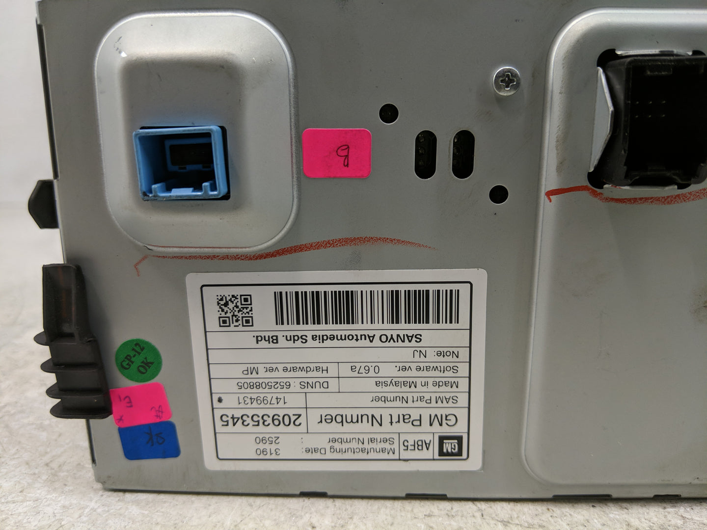 2011-2011 Chevrolet Cruze Information Display Screen - Oemusedautoparts1.com
