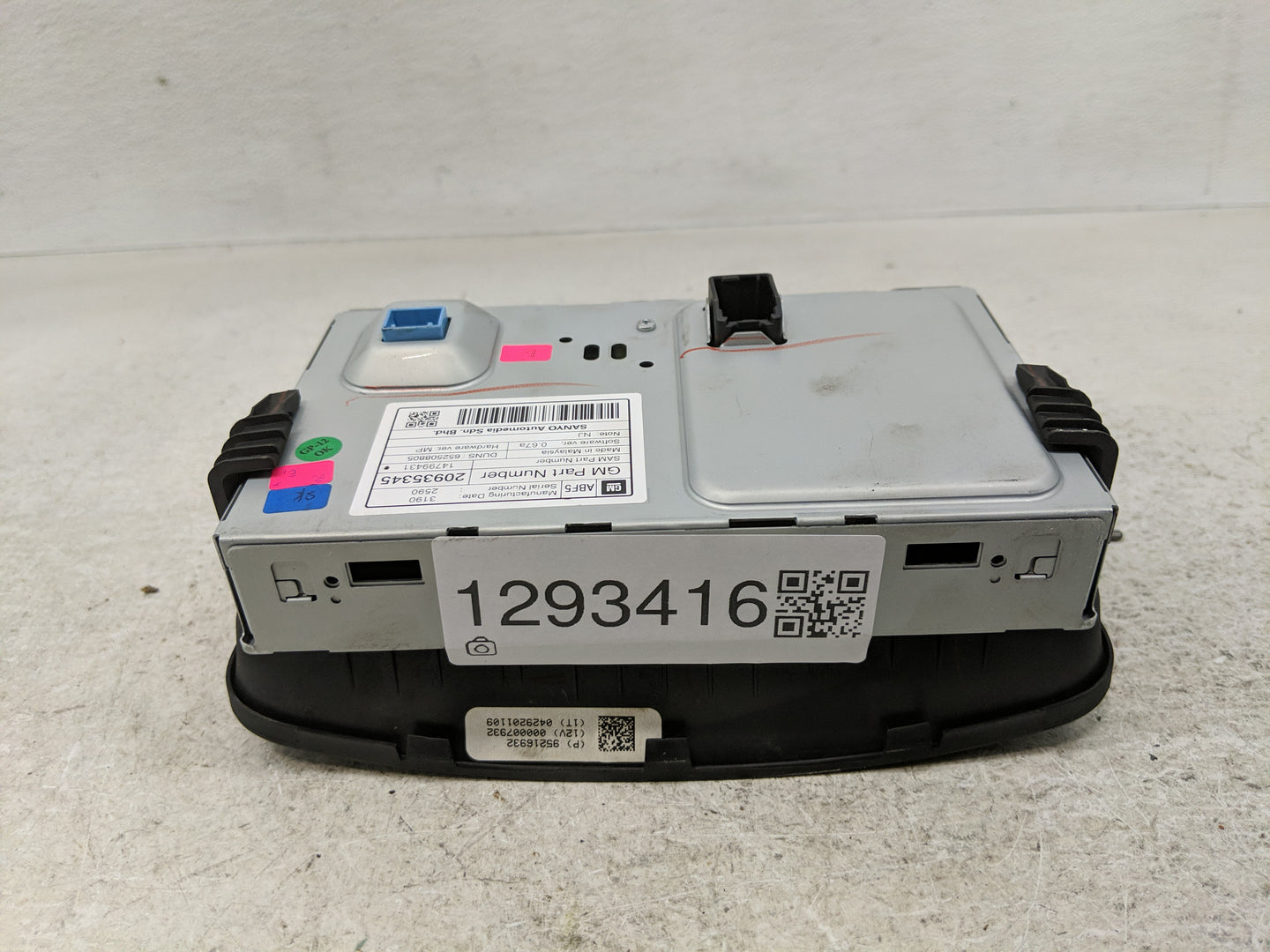 2011-2011 Chevrolet Cruze Information Display Screen - Oemusedautoparts1.com