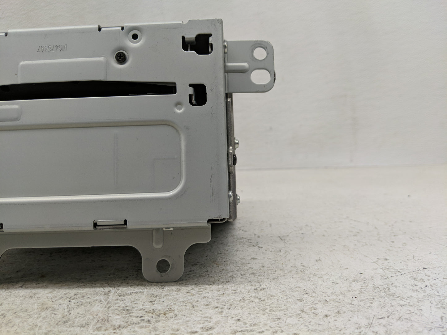 2011 Chevrolet Cruze Radio AM FM Cd Player Receiver Replacement P/N:20983517 Fits OEM Used Auto Parts - Oemusedautoparts1.co