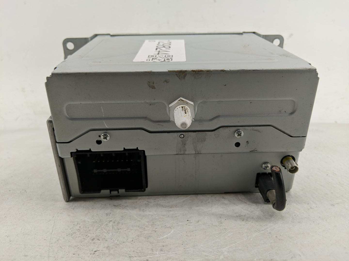 2011-2012 Chevrolet Cruze Radio AM FM Cd Player Receiver Replacement P/N:20983516 Fits Fits 2010 2011 2012 OEM Used Auto Par