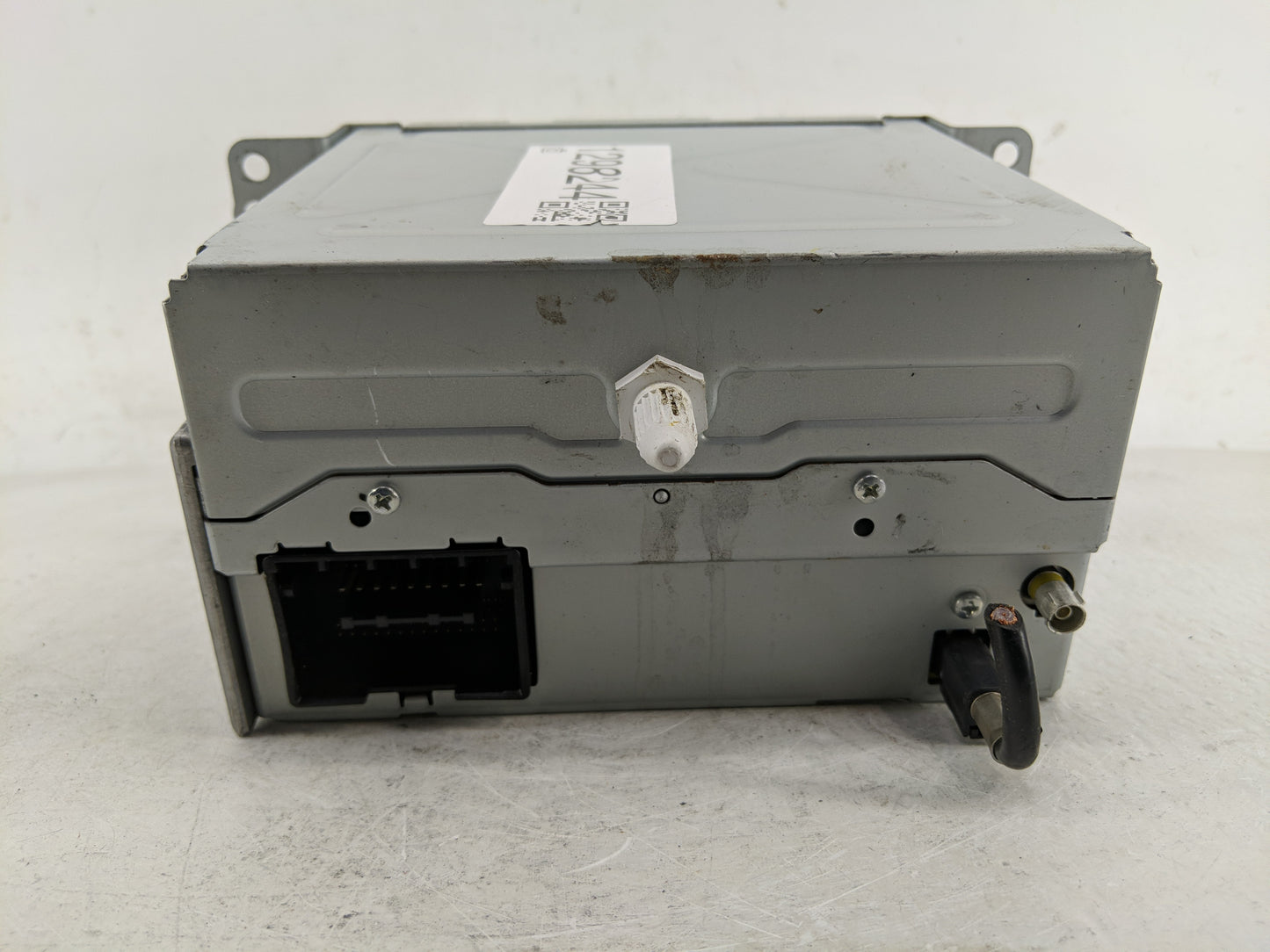 2011-2012 Chevrolet Cruze Radio AM FM Cd Player Receiver Replacement P/N:20983516 Fits Fits 2010 2011 2012 OEM Used Auto Par