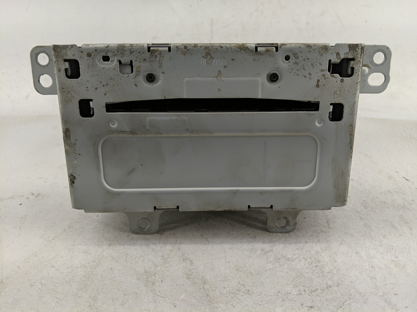 2011-2012 Chevrolet Cruze Radio AM FM Cd Player Receiver Replacement P/N:20983516 Fits Fits 2010 2011 2012 OEM Used Auto Par